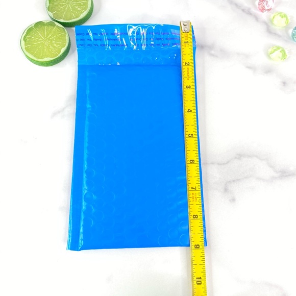 CLEARANCE 24 Blue 4X8 Bubble Mailers - Picture 7 of 8
